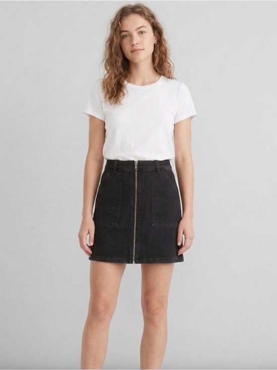 Madewell Dresses & Skirts - Madewell Black Denim Zip-Front Mini Skirt Size 26 Patch Pockets A-Line